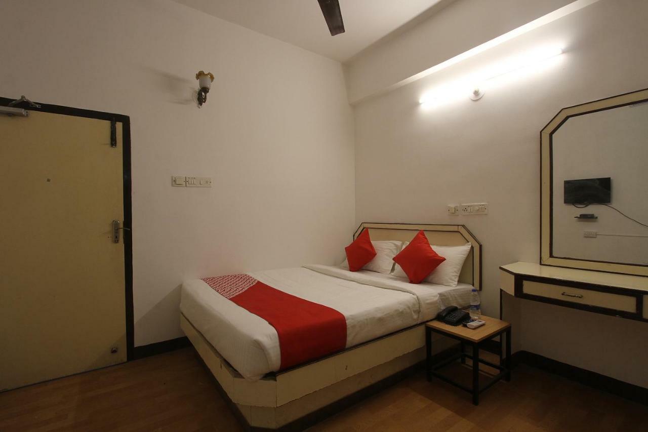 טירופור Oyo Flagship 40509 Hotel Mps Residential Tower מראה חיצוני תמונה